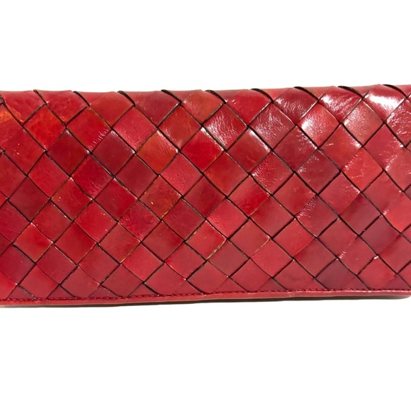 Wilson leather Elegant Red Woven Leather Clutch - Picture 5 of 7
